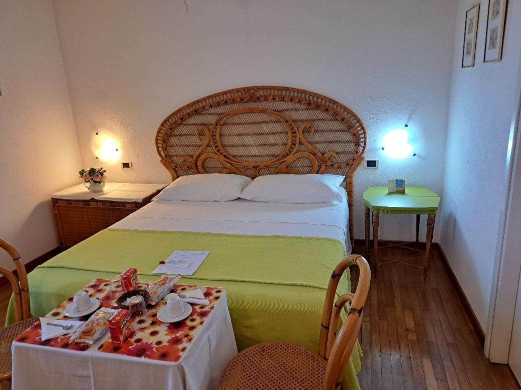 Il Profumo Di Ginestre Bed & Breakfast Olbia Exterior foto